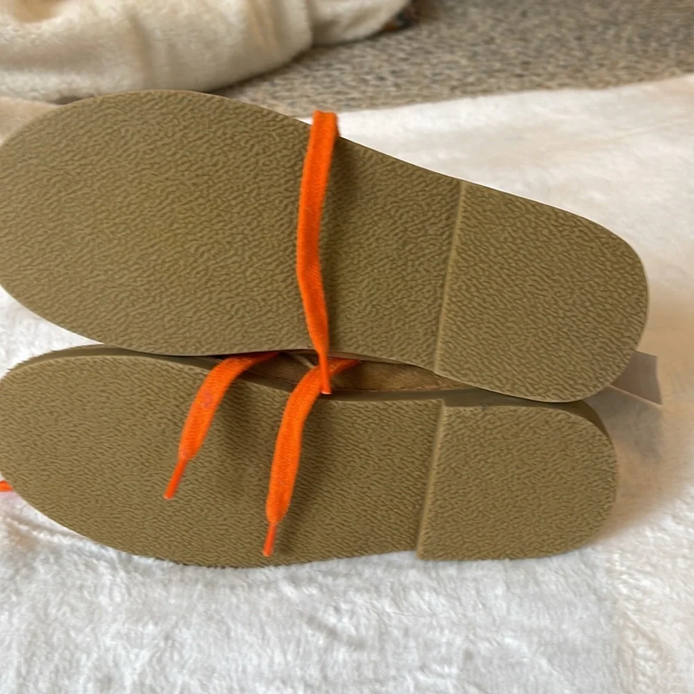 NWT GAP KIDS TAN SUEDE LEATHER CHUKKA BOOTS RUBBER SOLES KID 13 NEW